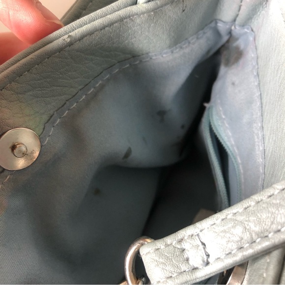 Kenneth Cole Reaction baby blue zipper crossbody small bag - Picture 6 of 6